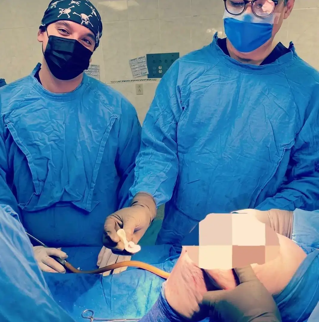 Cirugía de columna, brazo y cadera en Guadalajara - Equipo quirúrgico traumatológico